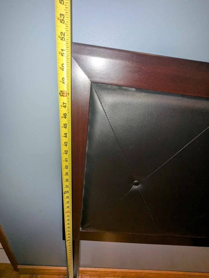 Queen mattress/metal frame/head board - photo 5