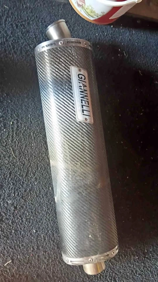 Giannelli exhaust slip on