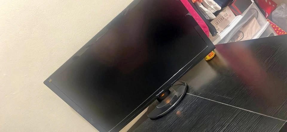 ViewSonic monitor - 24 inch