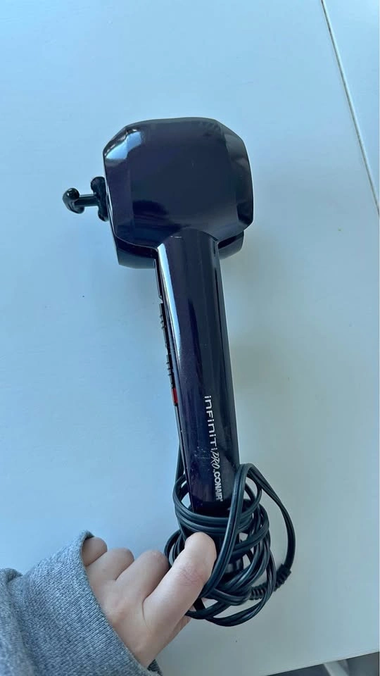 Infiniti Pro by Conair Hair curler