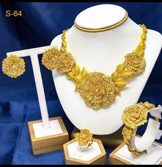 ANIID Jewelry Set 24k gold plated thumbnail