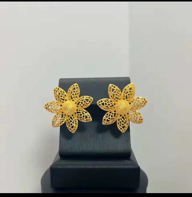 24k gold plated Necklace and earrings image indicator(4)