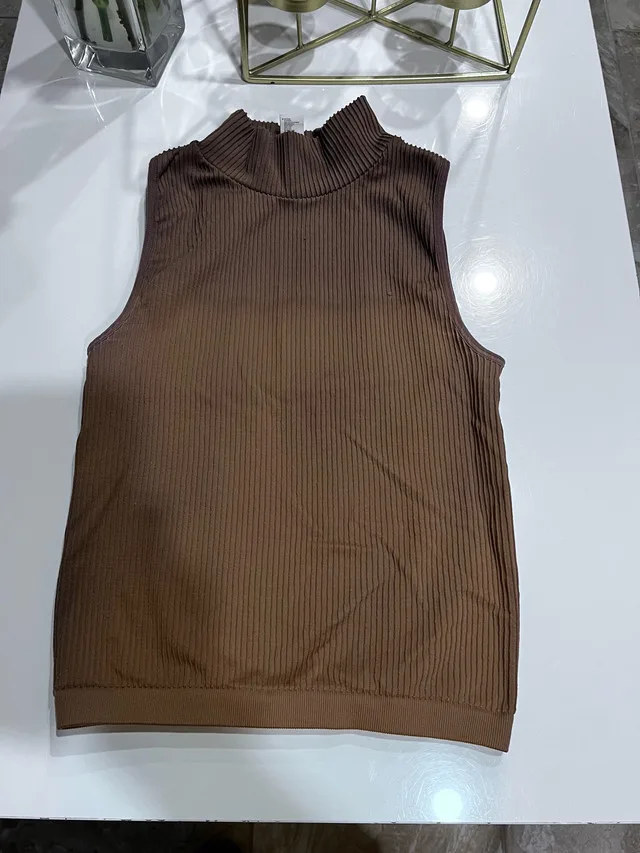 Nameless Sleeveless Top thumbnail