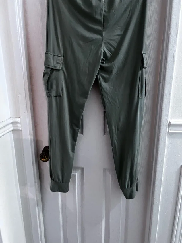 Cargo Pants thumbnail