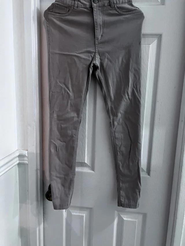 Forever 21 Grey Pants thumbnail