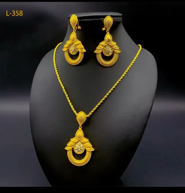 24k Gold plated Jewellery Set thumbnail