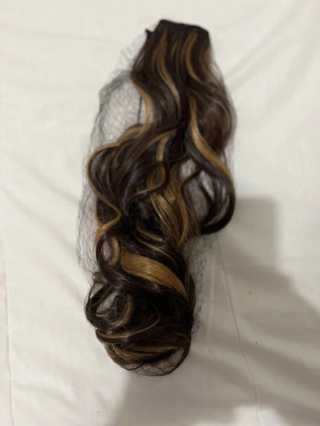 Hair Extension thumbnail