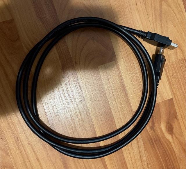 DisplayPort Cable