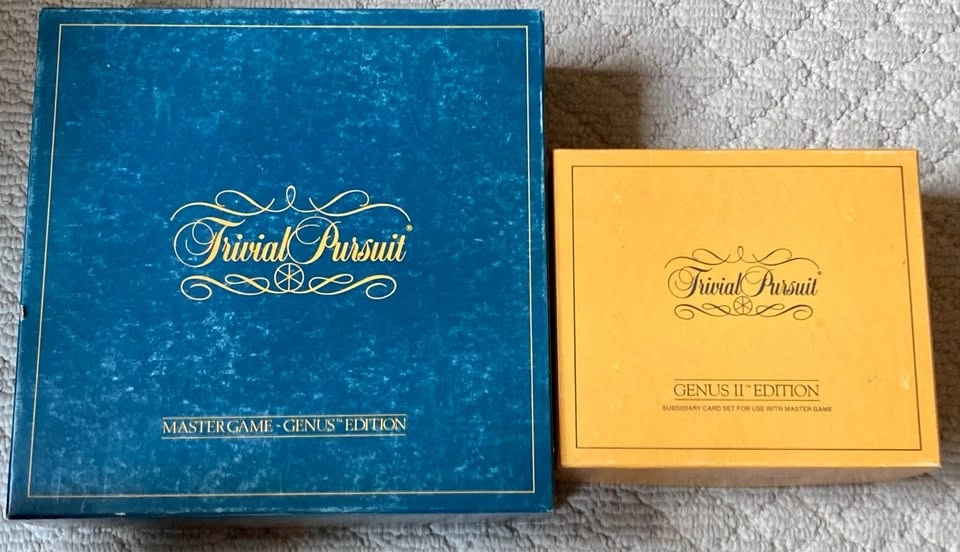 Vintage 1980’s Trivial Pursuit Bundle-Complete Genus Master Game - photo 2