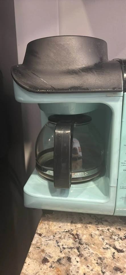3 In 1 toaster oven, coffee maker, stove top griddle - photo 3