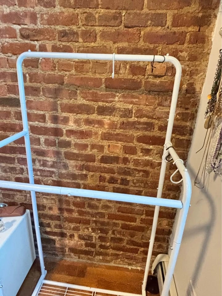 Clothing rack - photo 2