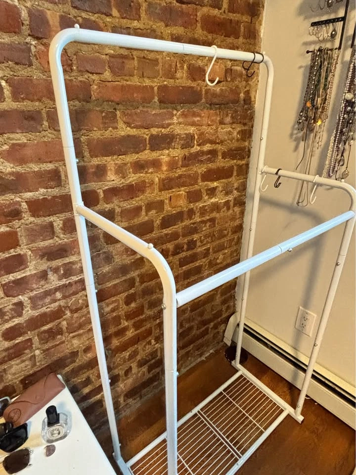 Clothing rack - photo 3