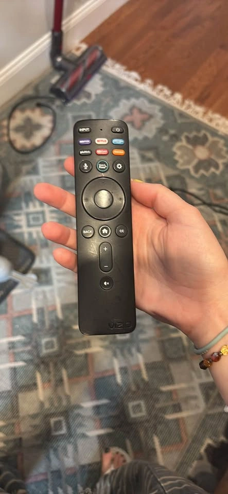 Vizio TV 44” x 26” - photo 2