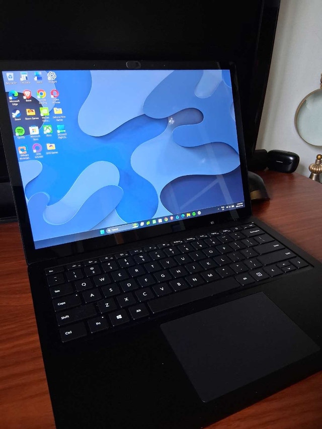 Microsoft Surface Laptop 4