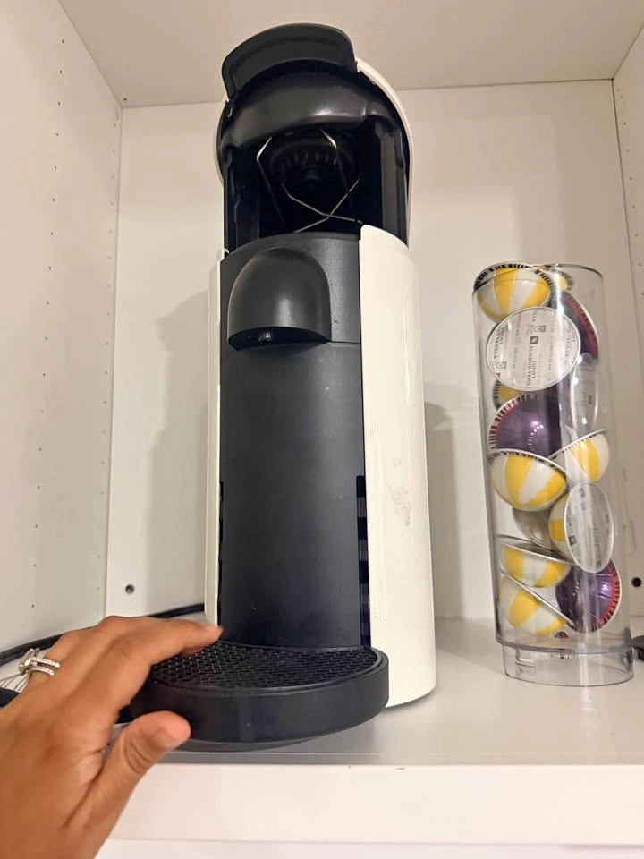 Nespresso Vertuo Plus Coffee Machine
