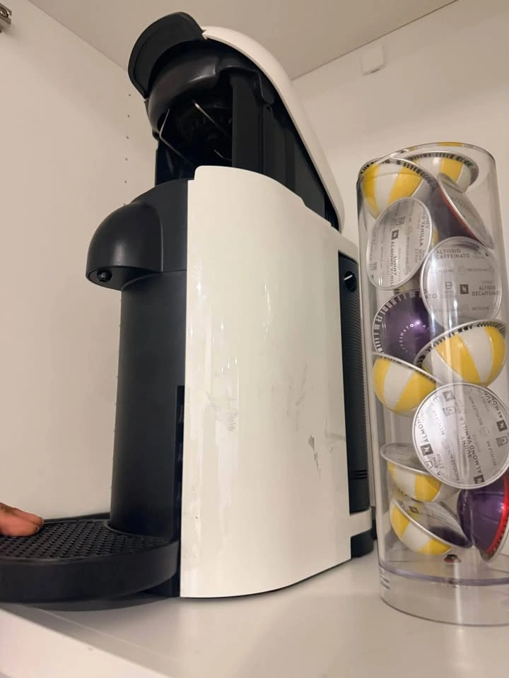 Nespresso Vertuo Plus Coffee Machine - photo 2