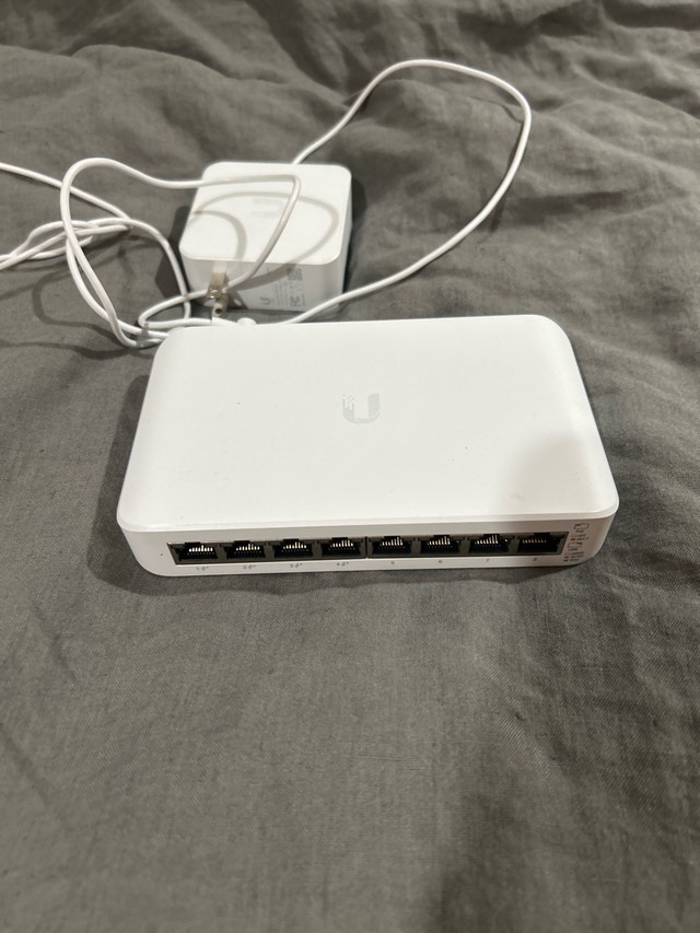 Ubiquiti UniFi Switch Lite 8 PoE
