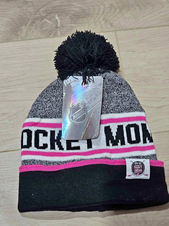 Brand New NHL Official Hockey Mom Winter Beanie Toque Hat - NWT