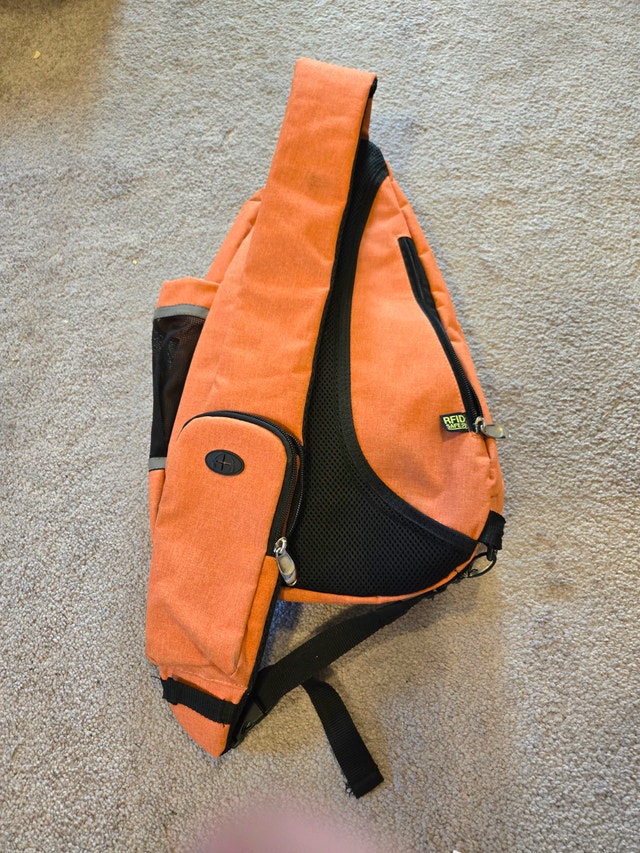 MagicToDoor Sling Bag - photo 2