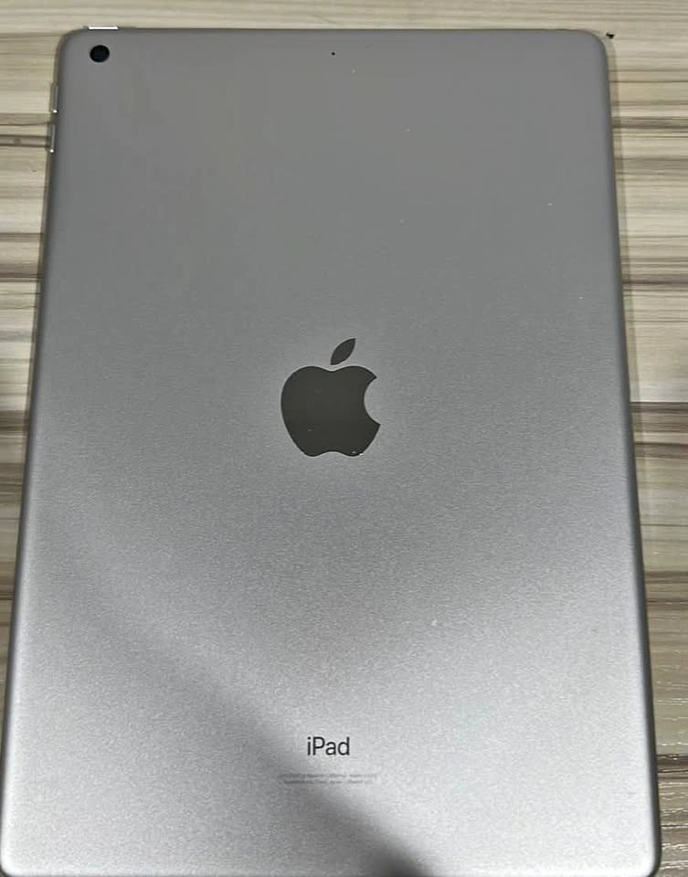 Apple iPad (9th Generation) 64GB Wi-Fi