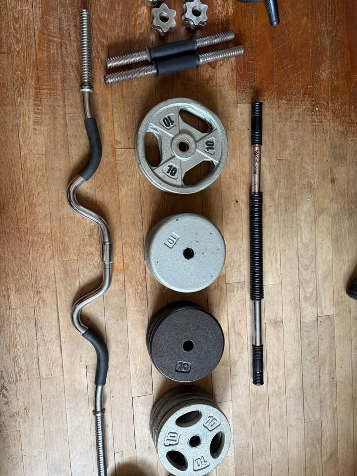 York Weight Set with EZ Curl Bar and Ab Roller - photo 2