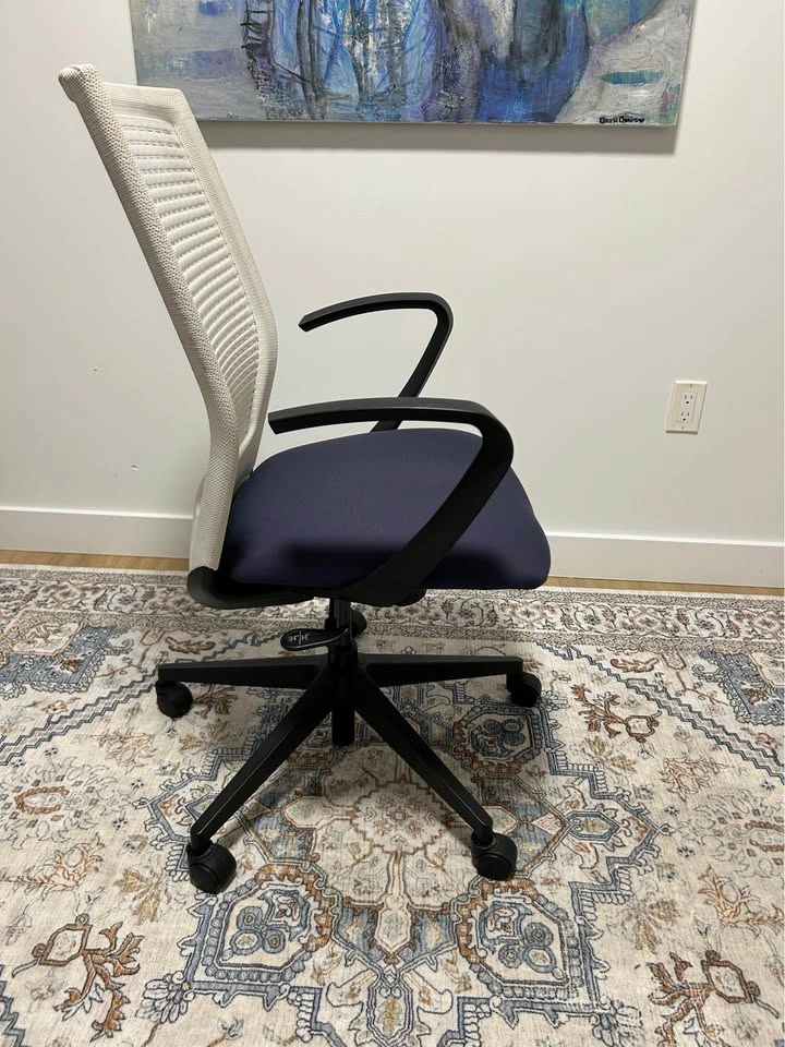 Office Chair - photo 2