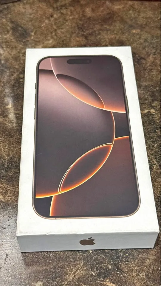 iPhone 16 Pro Desert Titanium 256GB