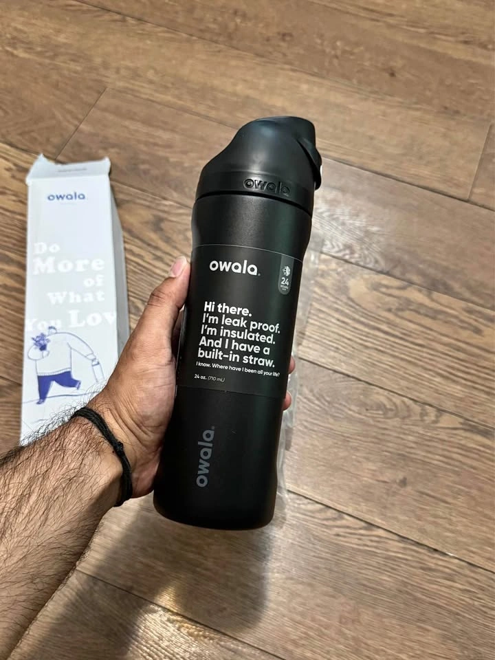 Brand new Owala 24oz insulated water bottle
