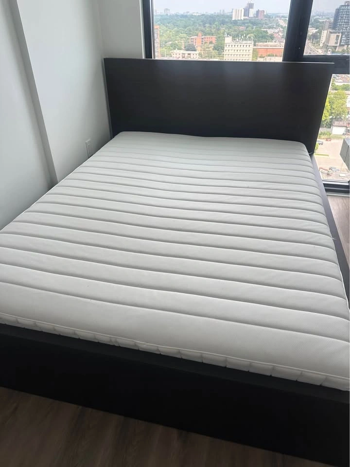 Queen Bed with hybrid mattress - photo 3