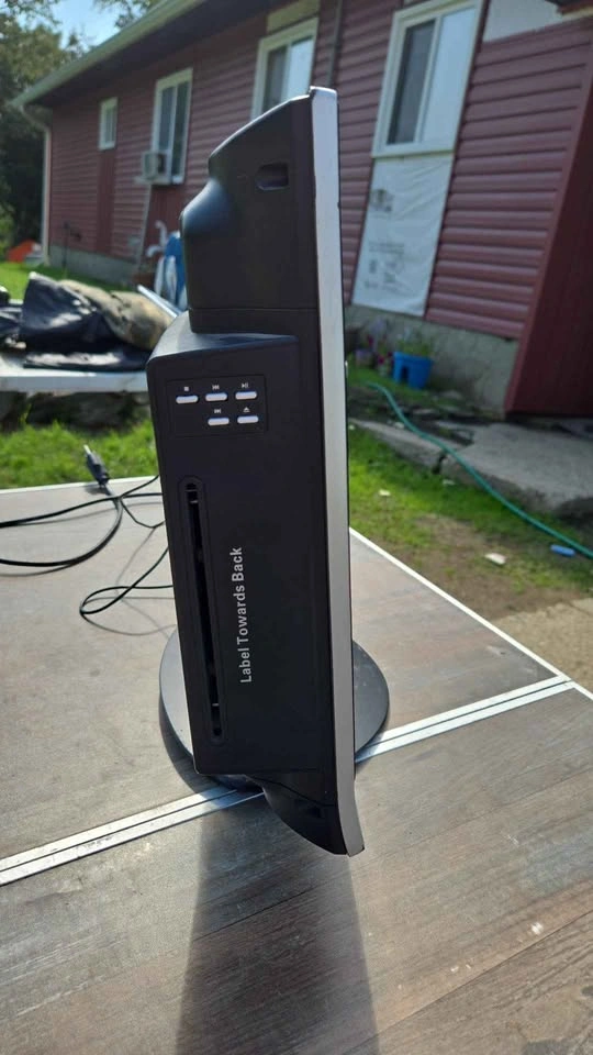 Daenyx DN-191D 19" LCD TV with Built-in DVD Player - photo 2