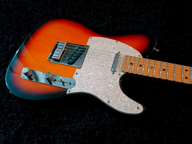 Fender American Standard Telecaster - photo 2