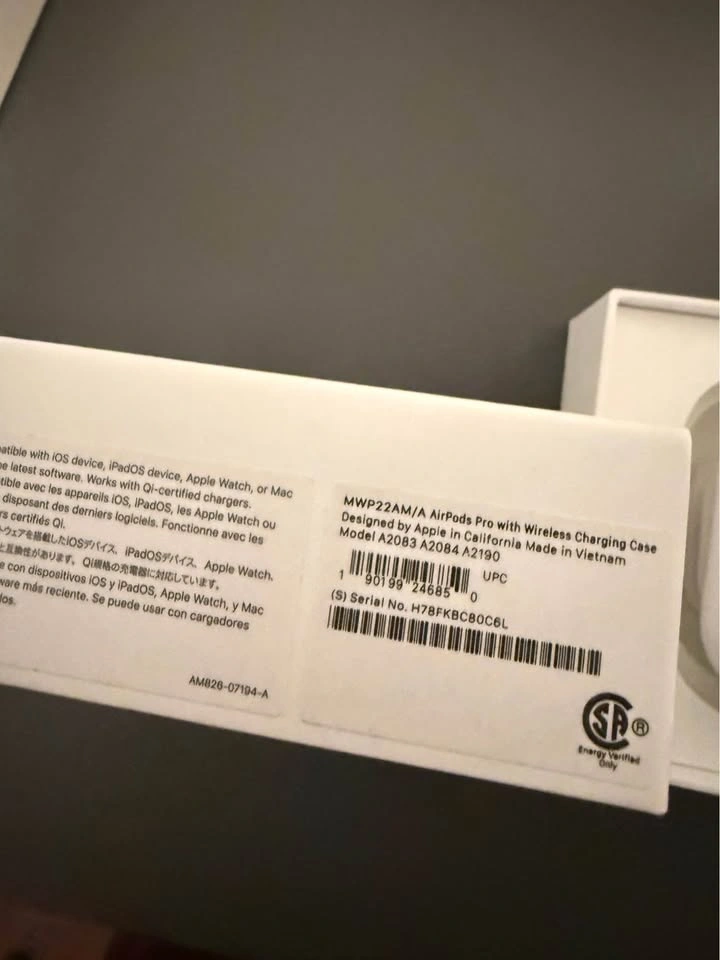 [BROKEN] Apple AirPods Pro (1st Gen) with Charging Case - photo 3