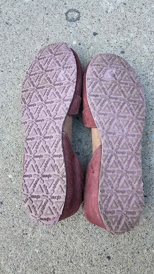 Ahnu Karma Latitude Suede Mary Jane Flats - Size 8.5 - photo 4