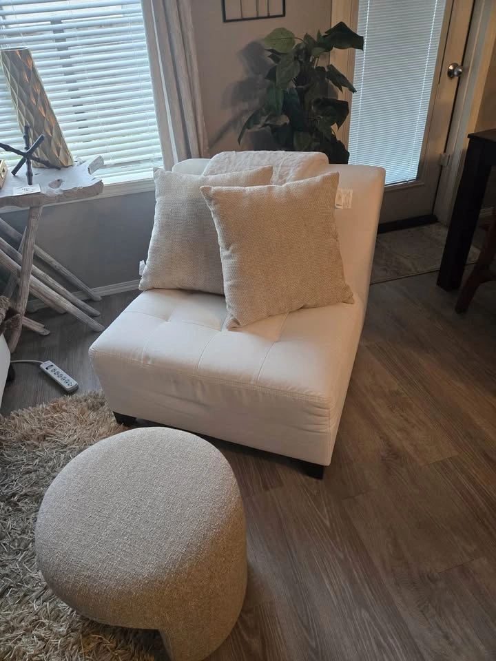 Jonathan Louis “Belaire” modular sectional - photo 3