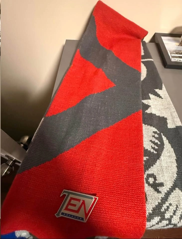 [USED] Toronto FC Knit Soccer Scarf - photo 2