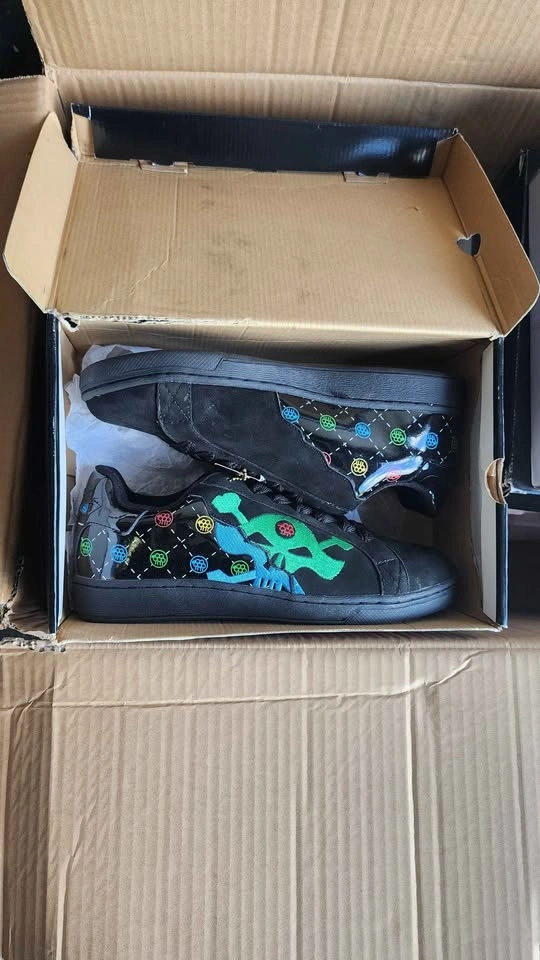 Size 9.5 Blacksheep Suede Shoes - photo 2