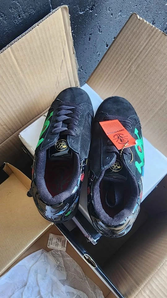 Size 9.5 Blacksheep Suede Shoes - photo 4