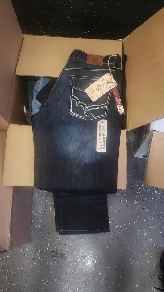 36 By 32 Jeans - photo 2
