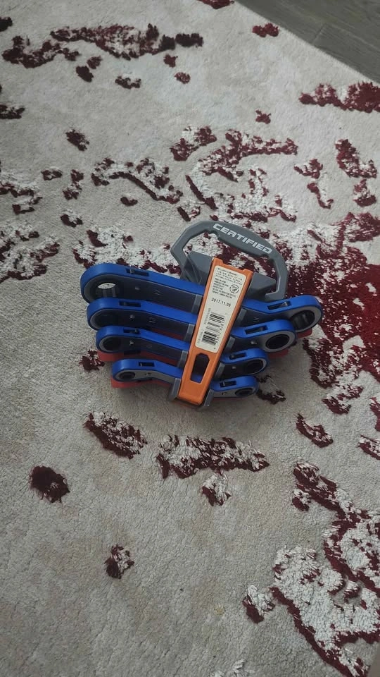 8 Pc Wrench set - photo 3