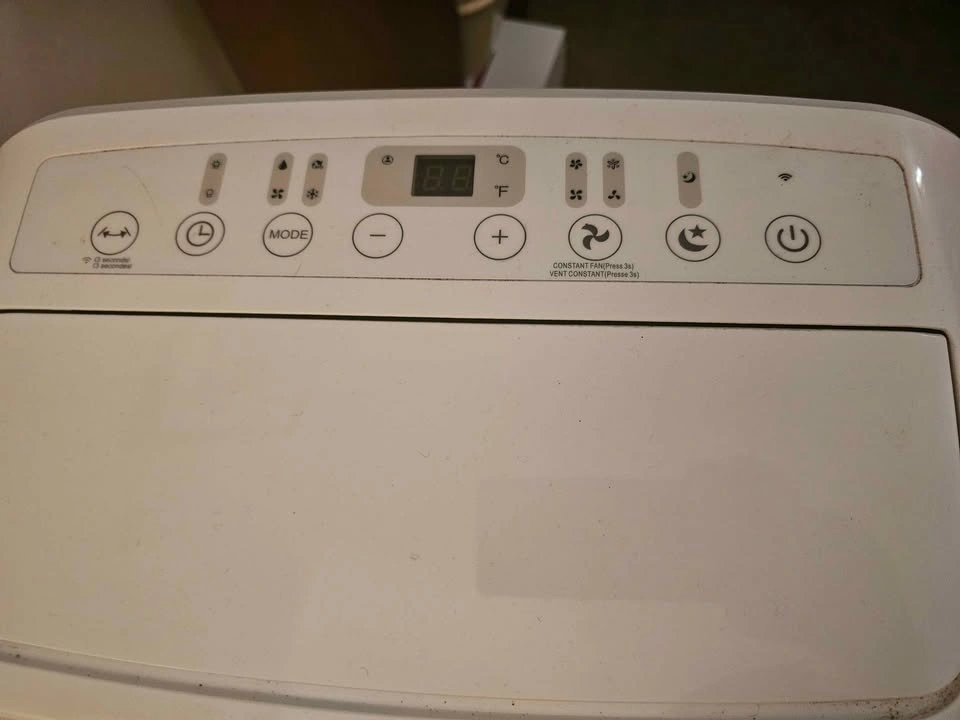Midea Portable Air Conditioner - photo 3