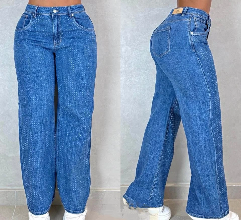 Colombian high-rise jeans