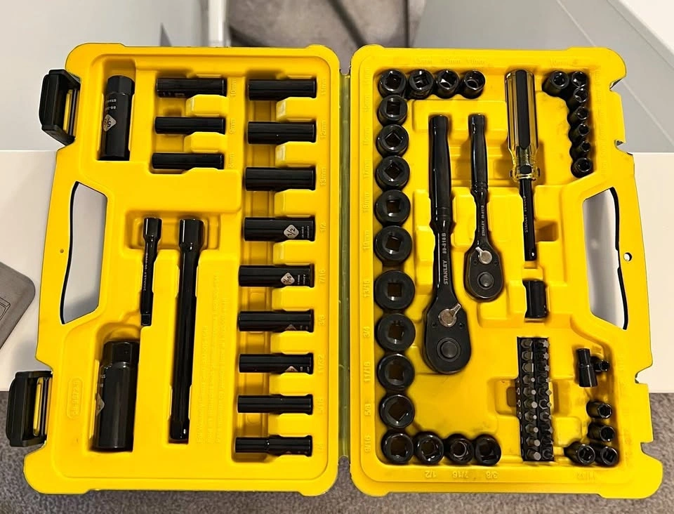 Garage Sale Tool Bundle - DEWALT, Stanley, Craftsman, MAXIMUM