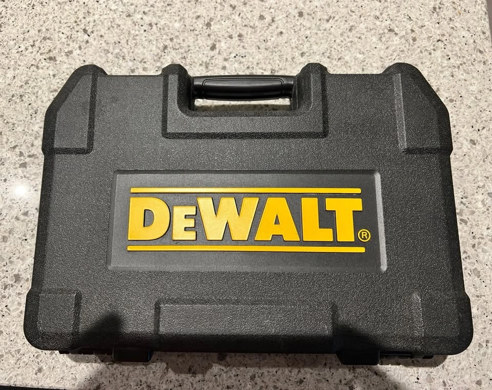 Garage Sale Tool Bundle - DEWALT, Stanley, Craftsman, MAXIMUM - photo 2
