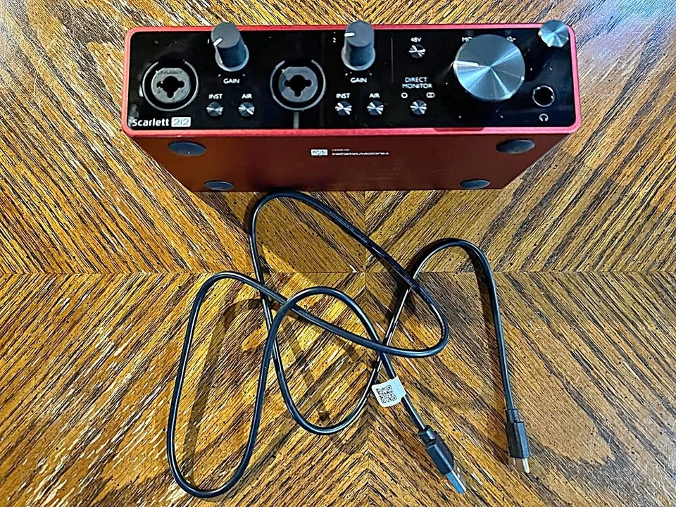 Focusrite Scarlett 2i2 (3rd Gen) USB Audio Interface