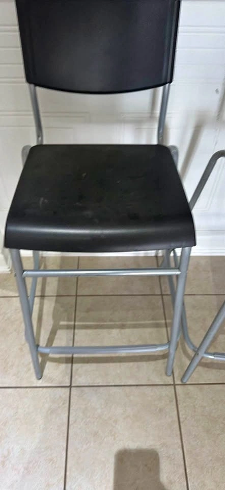 Black Metal Bar Stool