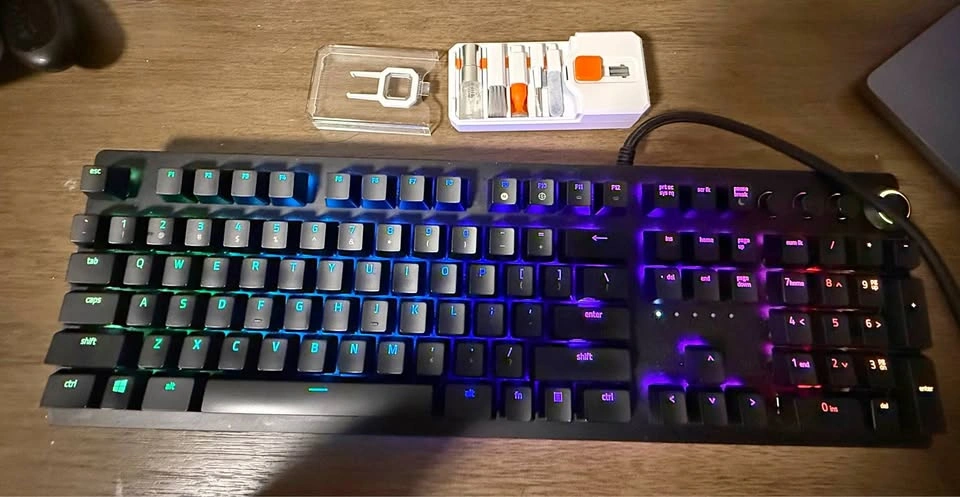 Razer Huntsman Elite Keyboard + Keyboard Cleaner Set