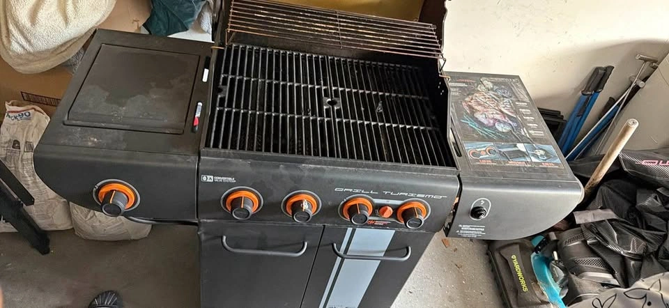 Master Chef Grill Turismo Propane BBQ