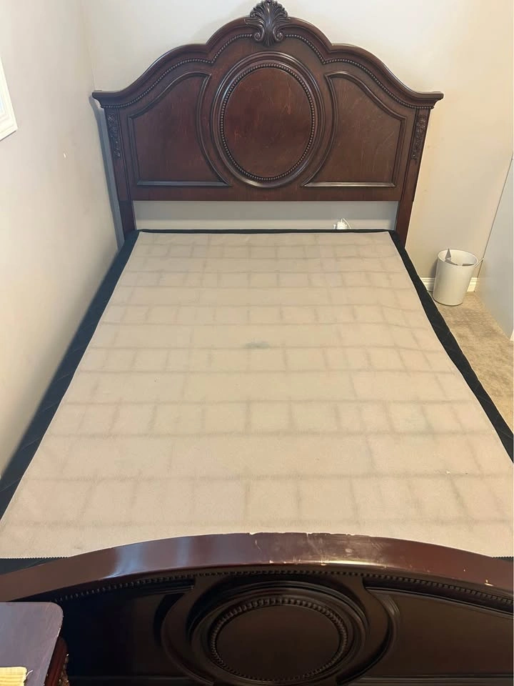 bed set with box spring and nightstand - photo 2