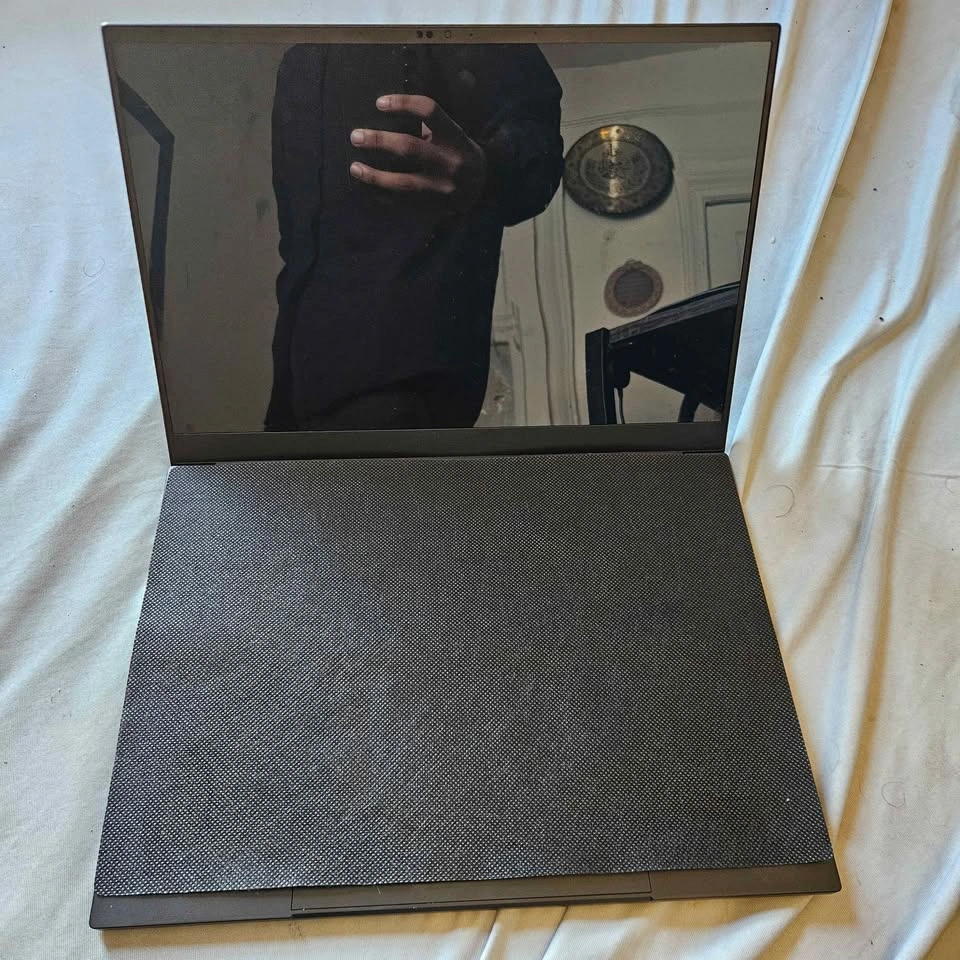 NEW Gaming Laptop, 3K OLED, RTX 5070, Ryzen AI 9 365, 32GB RAM - photo 4