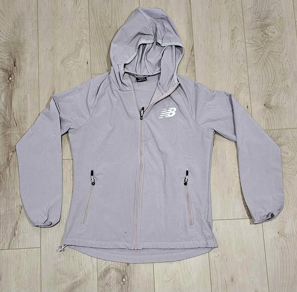 New Balance Hooded Windbreaker Jacket - Medium